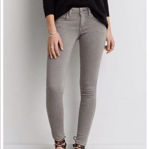 American Eagle Gray Low-Rise Jegging